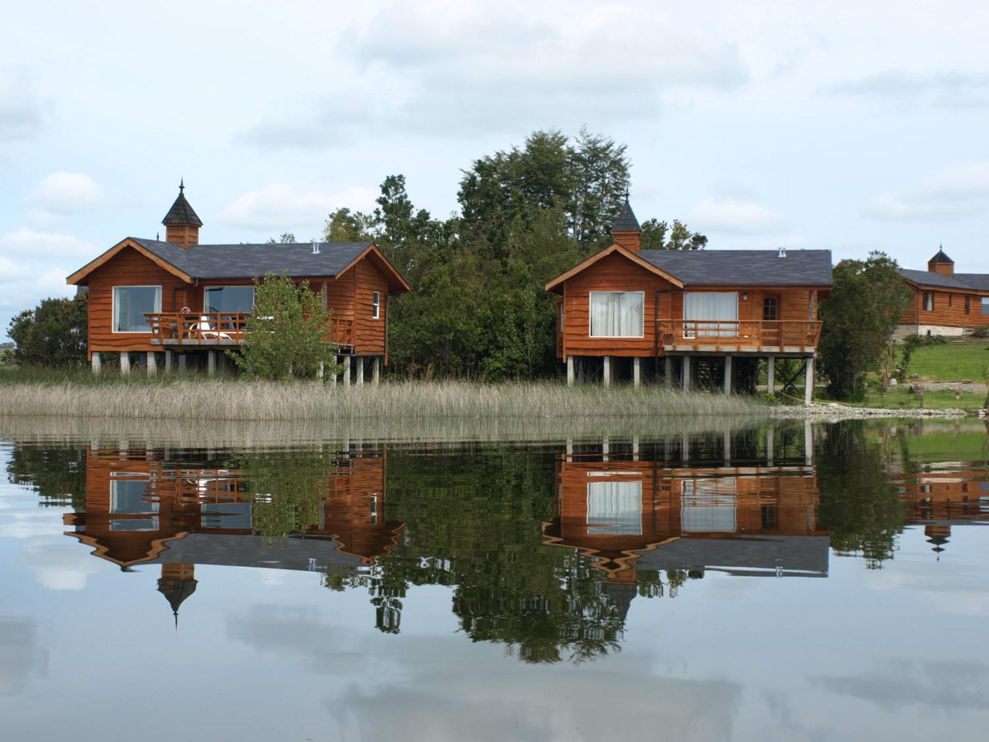 Cabanas Gracias A La Vida Lodge Puerto Varas Bagian luar foto