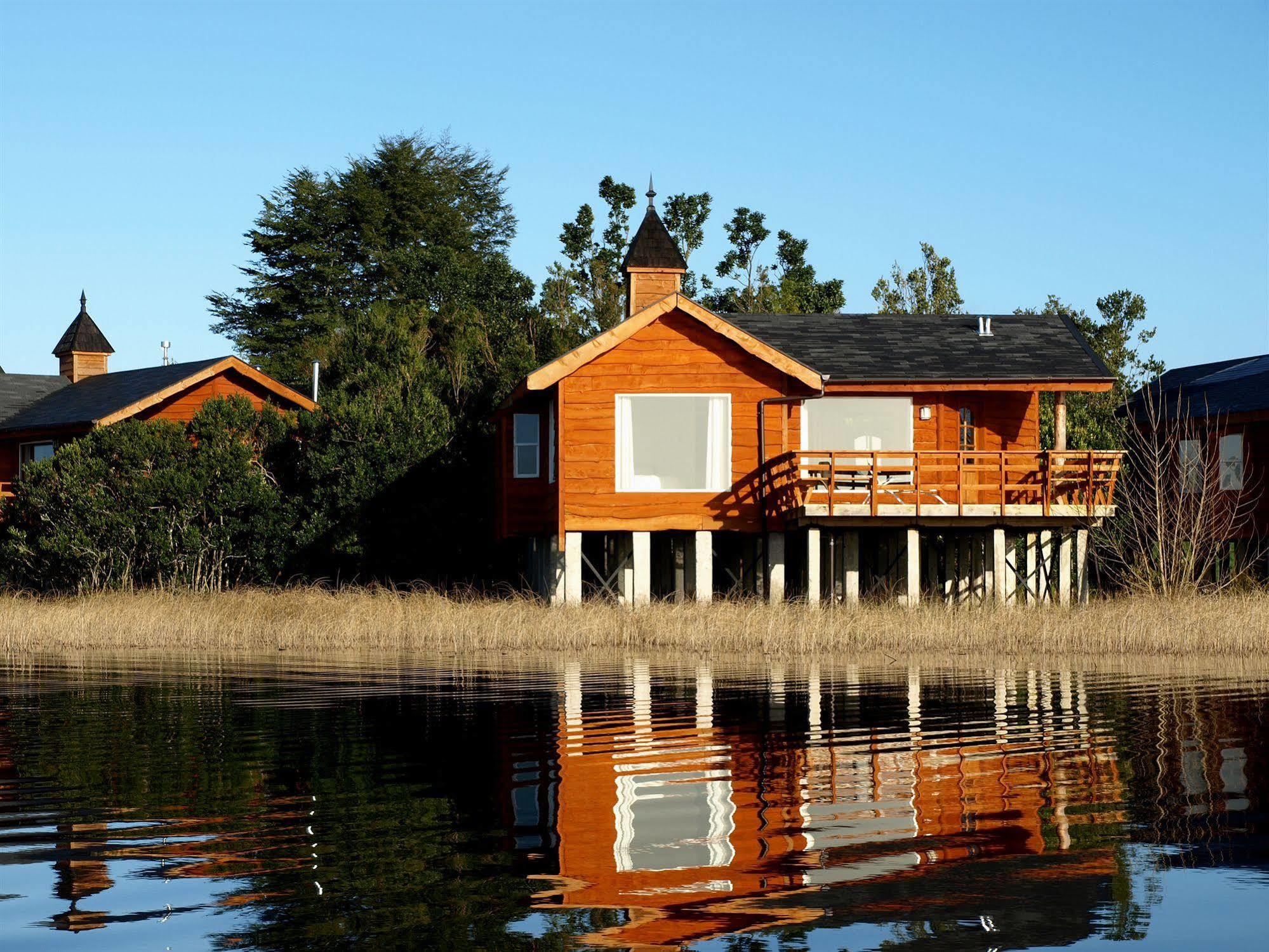 Cabanas Gracias A La Vida Lodge Puerto Varas Bagian luar foto